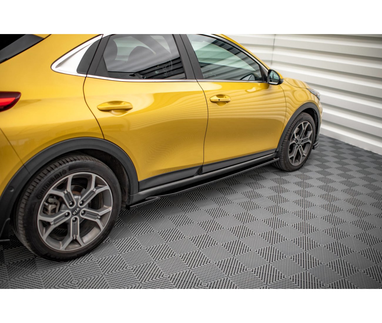 Seitenschweller Ansatz Cup Leisten für Kia XCeed   Maxton Design