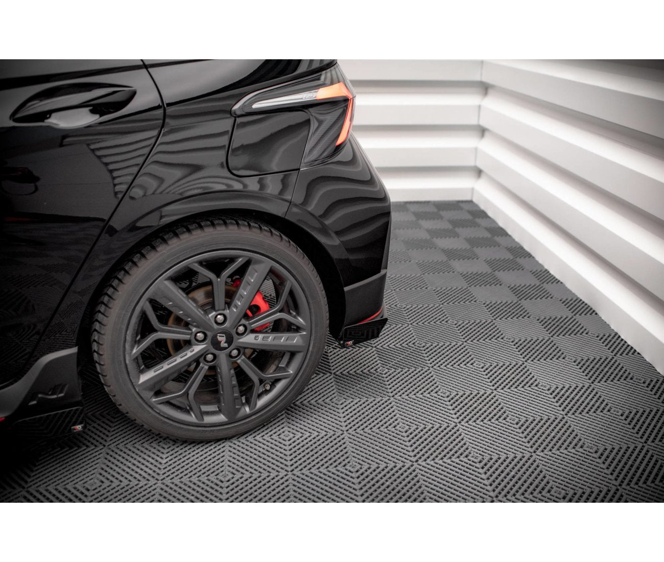 Street Pro Heck Ansatz + Flaps für Hyundai I20N   Maxton Design